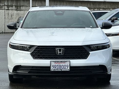 Used 2025 Honda Accord Sport image 8