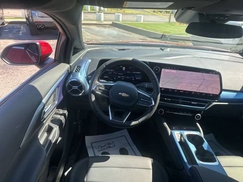 New 2026 Chevrolet Equinox EV LT image 27