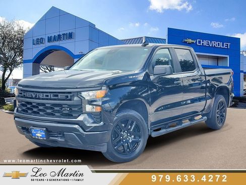 Used 2025 Chevrolet Silverado 1500 Custom RWD image 1