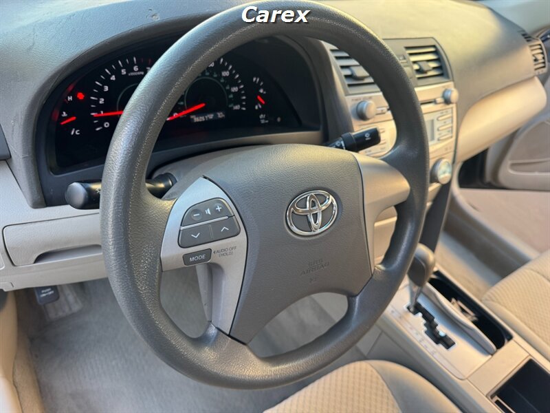 Used 2007 Toyota Camry LE FWD image 17