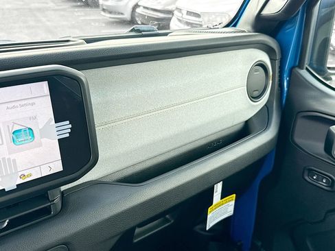 New 2026 Jeep Gladiator Sport image 15