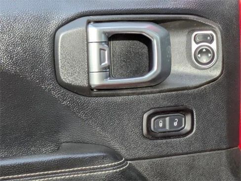 Certified 2018 Jeep Wrangler Unlimited Sahara w/ Dual Top Group image 11