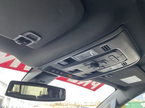 Used 2021 Chevrolet Tahoe LT w/ LT Signature Package image 20