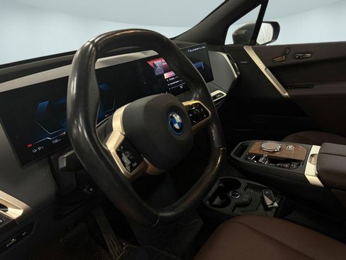 Used 2023 BMW iX xDrive50 w/ Premium Package image 4