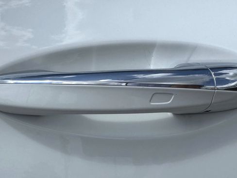 Used 2017 Mercedes-Benz E 300 image 12