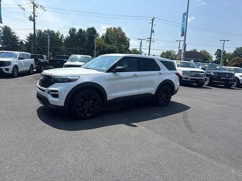 Used 2022 Ford Explorer ST w/ Equipment Group 401A AWD/4WD image 3