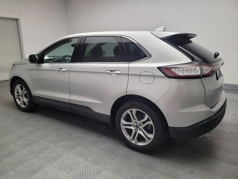 Used 2018 Ford Edge Titanium image 3
