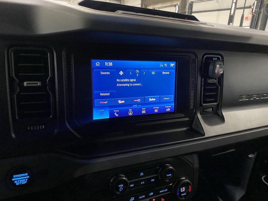 Used 2023 Ford Bronco Big Bend w/ Sasquatch Package AWD/4WD image 7