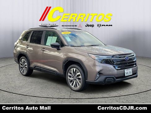 Used 2025 Subaru Forester Touring image 1