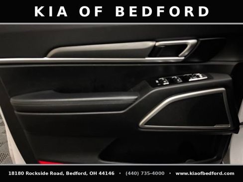 Used 2022 Kia Telluride LX AWD/4WD image 12