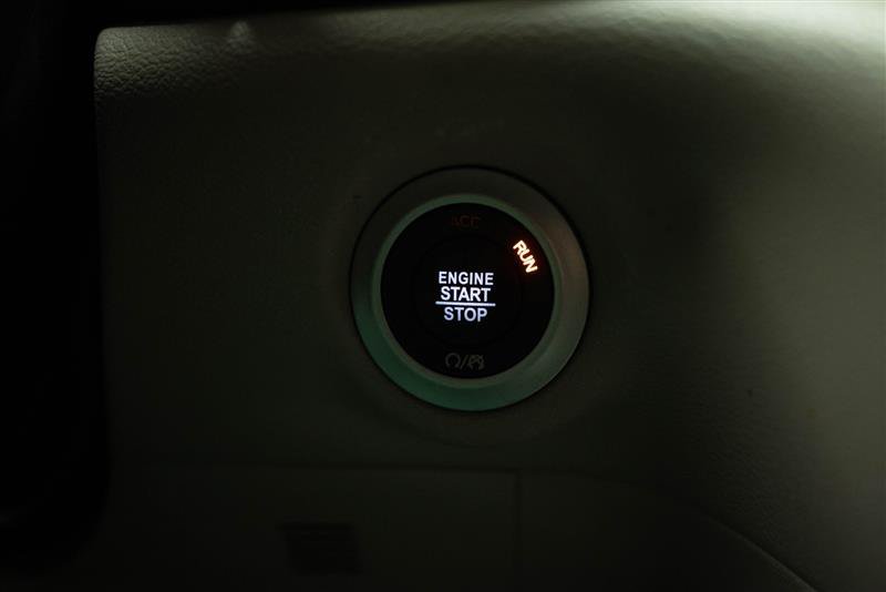 Used 2023 Chrysler Pacifica Touring-L FWD image 25
