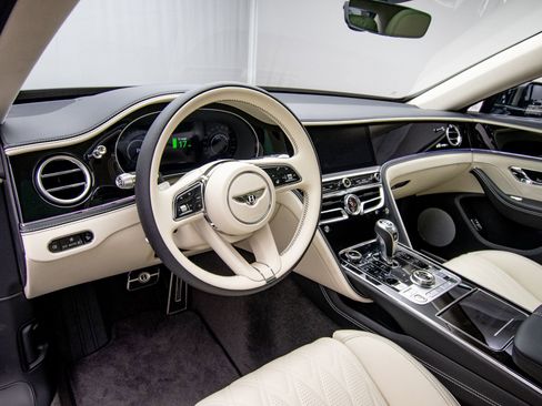 New 2026 Bentley Flying Spur Plug-In Hybrid image 11