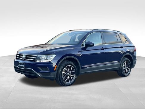 Used 2021 Volkswagen Tiguan SE w/ 3rd Row Seat Package image 2