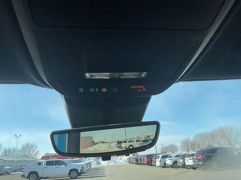 New 2026 Chevrolet Traverse Z71 image 25