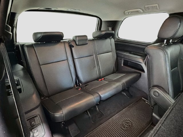 Used 2019 Toyota Sequoia TRD Sport AWD/4WD image 23