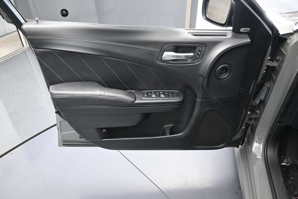 Used 2019 Dodge Charger Scat Pack w/ Daytona Edition Group RWD image 13