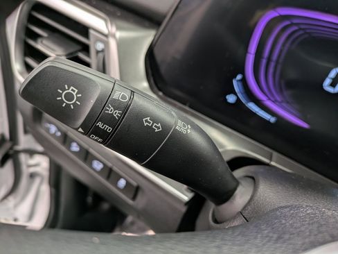 Used 2025 Kia Telluride S image 16