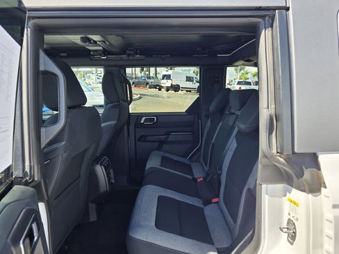 Used 2025 Ford Bronco Big Bend AWD/4WD image 15