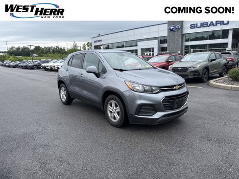 Used 2020 Chevrolet Trax LS w/ Tint and Cruise Package FWD image 1