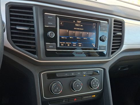 Used 2020 Volkswagen Atlas S image 28