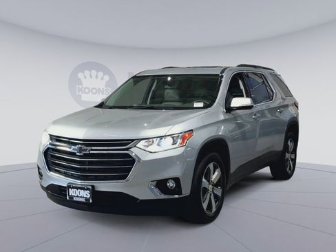 Used 2019 Chevrolet Traverse LT w/ LT Premium Package image 5