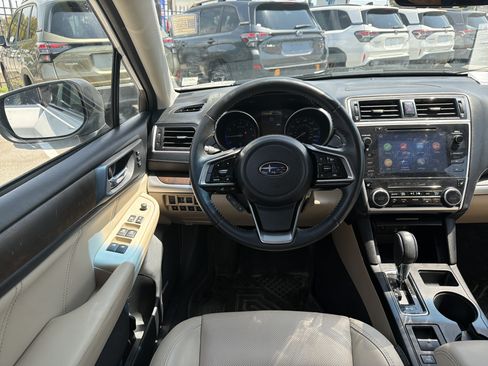Used 2019 Subaru Outback 2.5i Limited AWD/4WD image 11