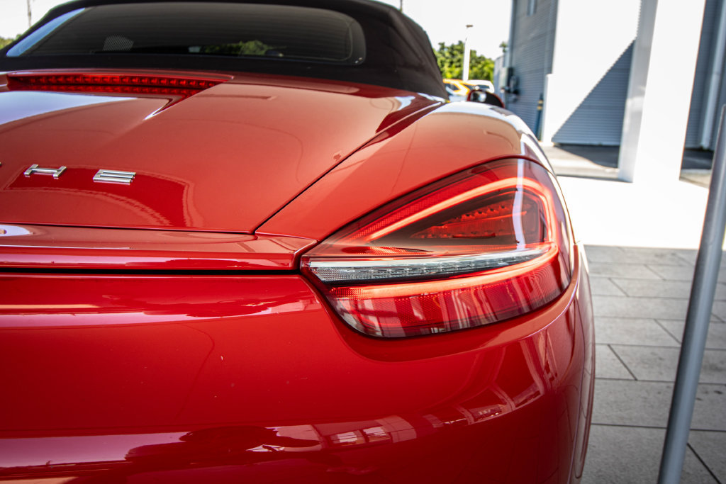 Used 2014 Porsche Boxster RWD image 17