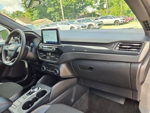 Used 2025 Ford Escape ST-Line AWD/4WD image 30