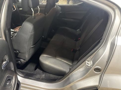 Used 2014 Dodge Avenger SE image 10