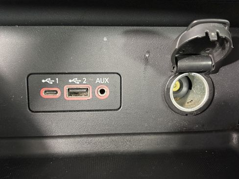 Certified 2022 Nissan Sentra SV FWD image 21