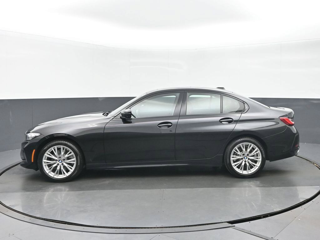 Used 2023 BMW 330i xDrive Sedan w/ Premium Package AWD/4WD image 6