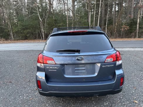 Used 2013 Subaru Outback 2.5i Limited w/ Moonroof Pkg image 14