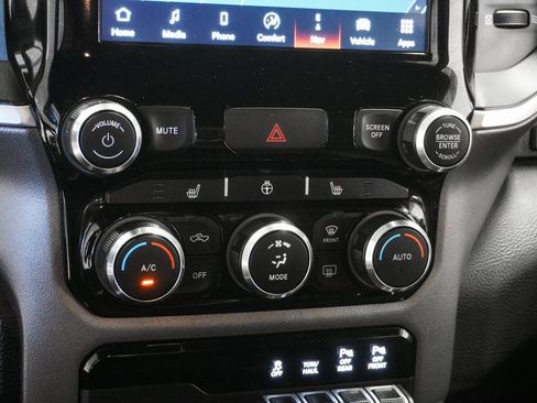 Used 2022 RAM 1500 Big Horn image 30