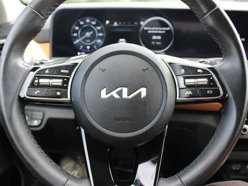 Used 2024 Kia Seltos EX FWD image 15