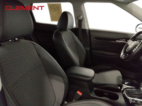 Used 2023 Kia Seltos S image 39