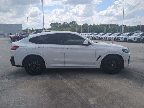 Used 2023 BMW X4 xDrive30i w/ M Sport Package AWD/4WD image 4