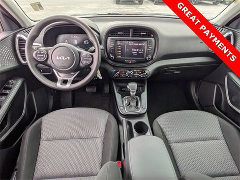 Used 2024 Kia Soul LX w/ Option Group 015 image 17