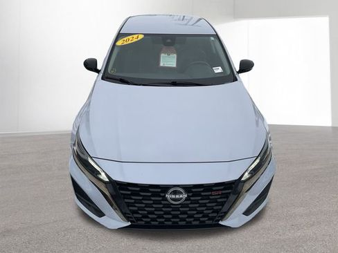 Certified 2024 Nissan Altima 2.5 SR image 34