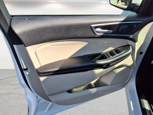 Used 2024 Ford Edge Titanium AWD/4WD image 17