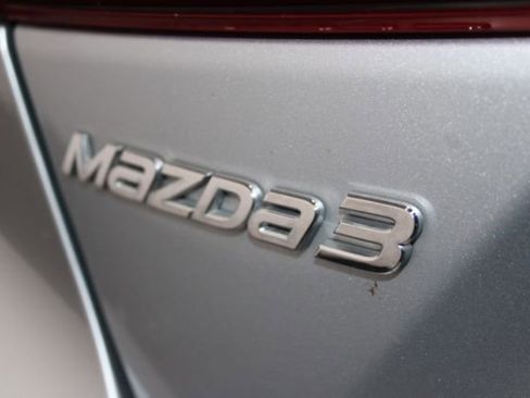 Used 2018 MAZDA MAZDA3 Touring image 7