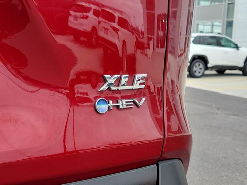 Used 2025 Toyota RAV4 XLE image 7