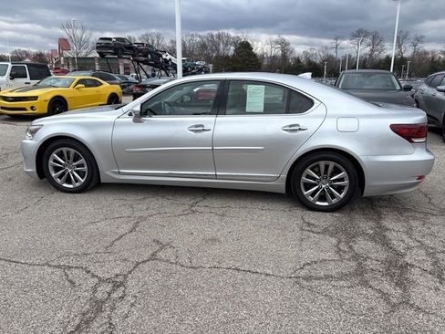 Used 2015 Lexus LS 460 AWD w/ Comfort Package image 8