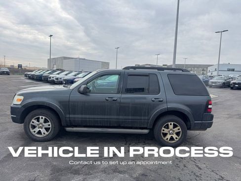 Used 2010 Ford Explorer XLT image 6