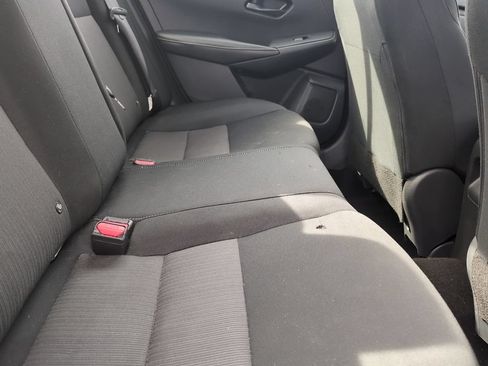 Used 2024 Nissan Sentra SV FWD image 11