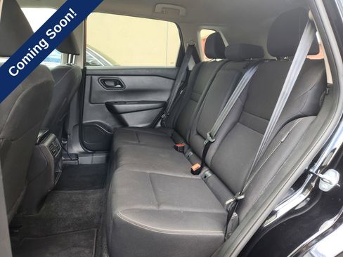Used 2024 Nissan Rogue S FWD image 12