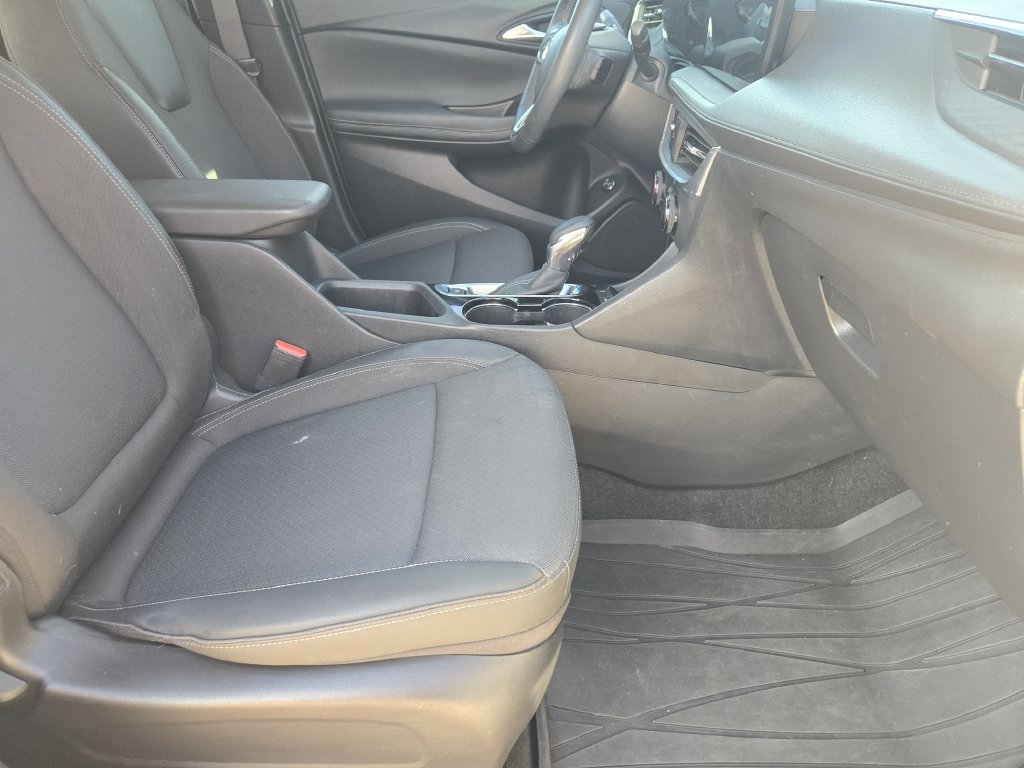 Used 2024 Buick Encore GX Preferred w/ Comfort Package FWD image 9