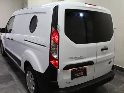 Used 2022 Ford Transit Connect XL image 4