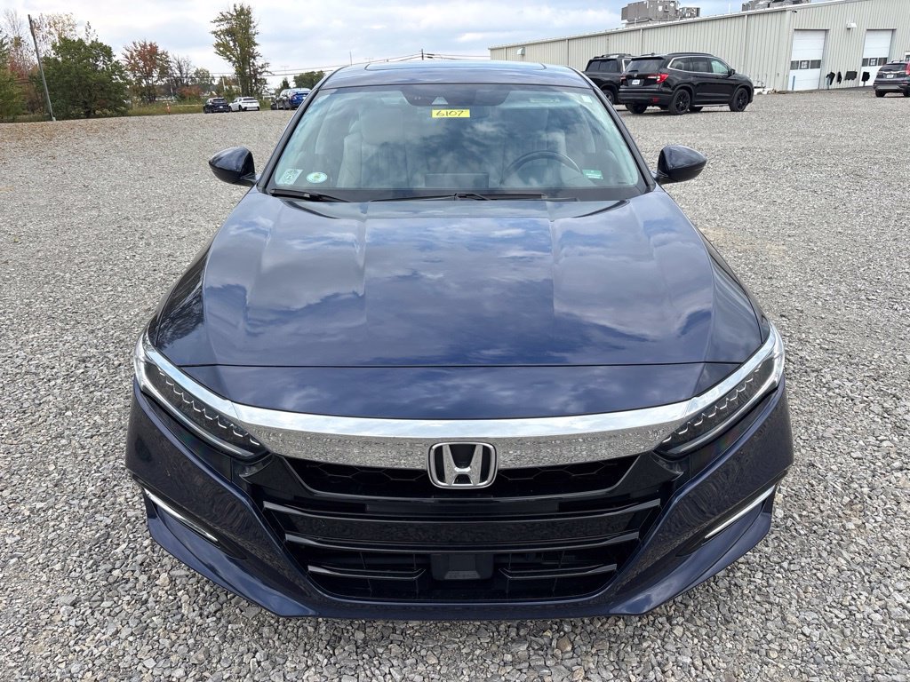 Used 2020 Honda Accord Touring image 2