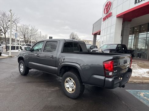 Used 2021 Toyota Tacoma SR image 3