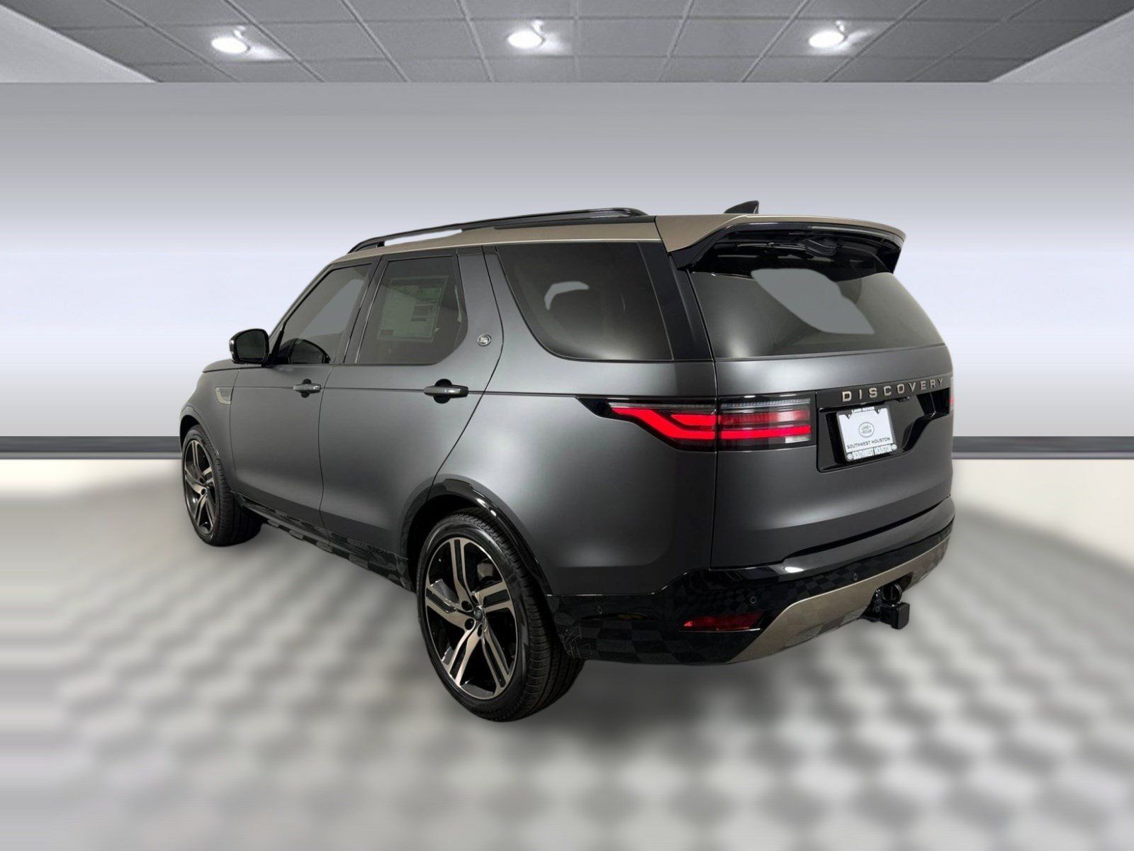 New 2026 Land Rover Discovery Limited Edition AWD/4WD image 3